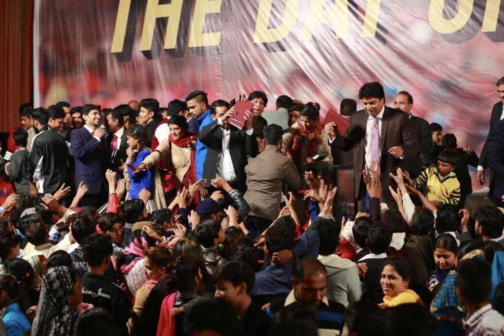 Free Urdu Bibles Distribution in Pakistan.